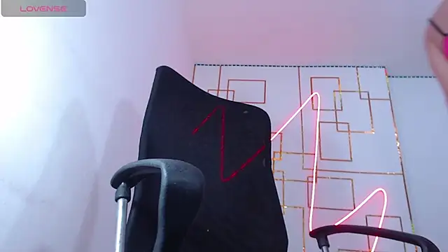 Snapshot of khalany_hadid chatting on February 20, 8:58 pm khalany hadid online show from February 20, 8:58 pm