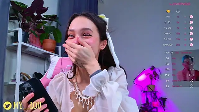 Snapshot of MyLou_ chatting on October 30, 4:19 pm MyLou online show from October 30, 4:19 pm