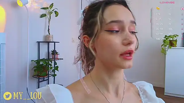 Snapshot of MyLou_ chatting on July 16, 4:02 pm MyLou online show from July 16, 4:02 pm