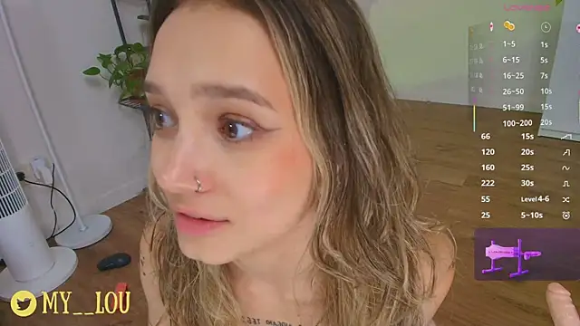 Snapshot of MyLou_ chatting on July 28, 8:52 pm MyLou online show from July 28, 8:52 pm