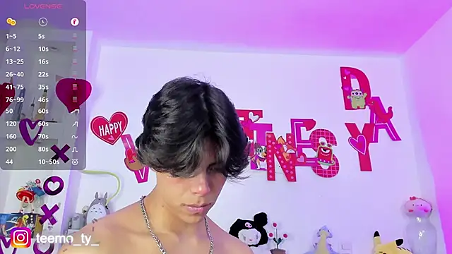 Snapshot of teemotwink chatting on February 19, 10:42 pm teemotwink online show from February 19, 10:42 pm