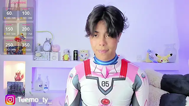 Snapshot of teemotwink chatting on March 23, 12:47 am teemotwink online show from March 23, 12:47 am