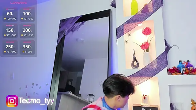 Snapshot of teemotwink chatting on October 12, 10:09 pm teemotwink online show from October 12, 10:09 pm