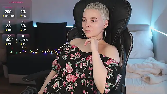 LikaBerry1 online show from February 4, 4:08 pm