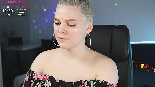 LikaBerry1 online show from February 25, 7:58 pm