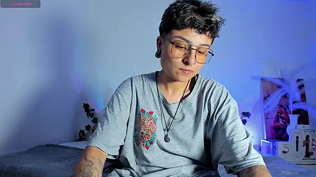 Snapshot of ZuryRamirez_ chatting on March 10, 7:29 pm ZuryRamirez  online show from March 10, 7:29 pm