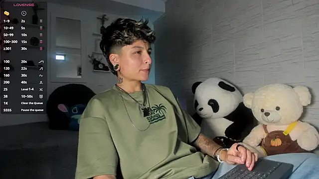 Snapshot of ZuryRamirez_ chatting on September 14, 7:02 pm ZuryRamirez  online show from September 14, 7:02 pm