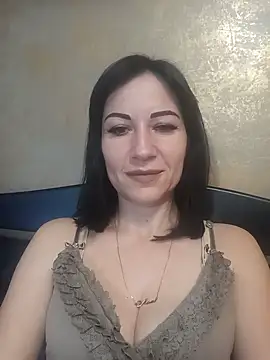 FireLily332 online show from December 28, 5:35 pm
