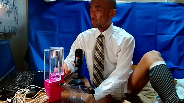 Snapshot of heita_omori chatting on November 21, 1:21 pm heita omori online show from November 21, 1:21 pm