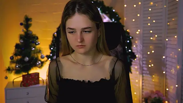 Snapshot of DeboraLarson chatting on December 22, 3:14 am DeboraLarson online show from December 22, 3:14 am