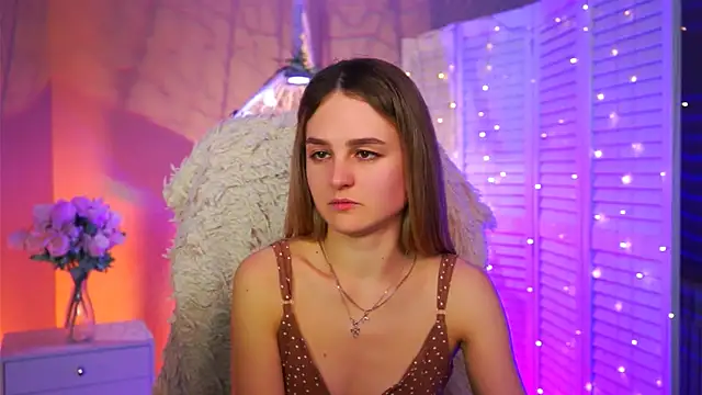 Snapshot of DeboraLarson chatting on February 12, 8:31 am DeboraLarson online show from February 12, 8:31 am