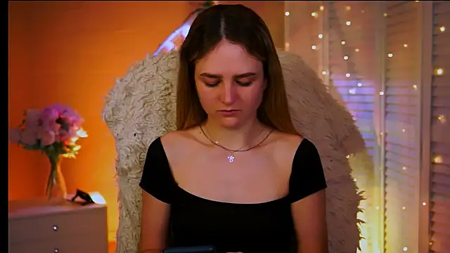 Snapshot of DeboraLarson chatting on February 22, 3:18 am DeboraLarson online show from February 22, 3:18 am