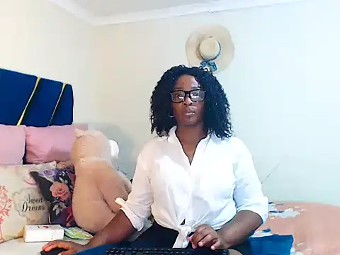 veronica1xxx online show from December 18, 7:20 pm