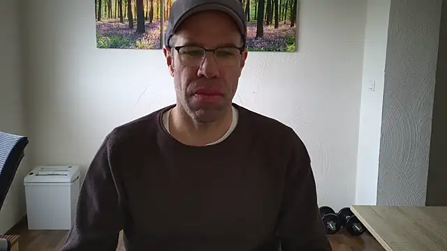 Snapshot of Harry_Boldt chatting on October 11, 11:09 am Harry Boldt online show from October 11, 11:09 am