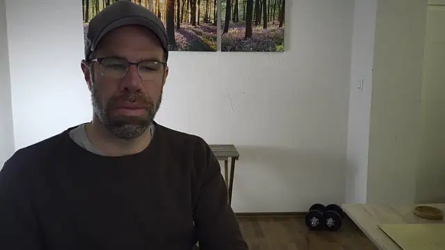 Snapshot of Harry_Boldt chatting on October 22, 5:02 pm Harry Boldt online show from October 22, 5:02 pm