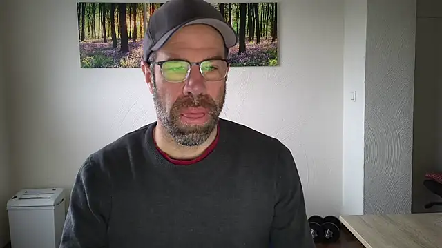 Snapshot of Harry_Boldt chatting on October 24, 8:55 am Harry Boldt online show from October 24, 8:55 am