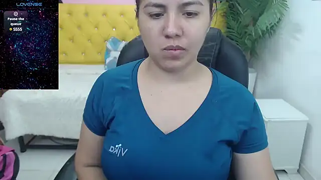 candiapole online show from March 19, 12:45 pm