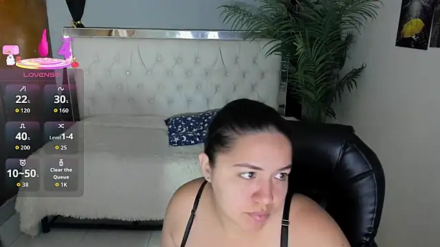 candiapole online show from October 19, 12:50 pm