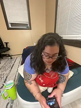 tillymarie34 online show from February 3, 12:53 am