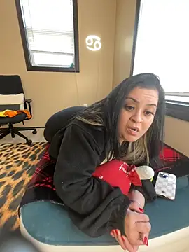 tillymarie34 online show from February 15, 10:06 pm