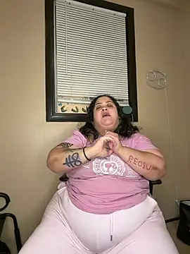 Snapshot of tillymarie34 chatting on July 16, 3:56 am tillymarie34 online show from July 16, 3:56 am
