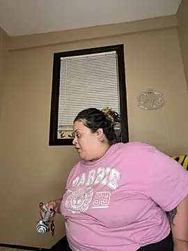Snapshot of tillymarie34 chatting on July 22, 4:04 am tillymarie34 online show from July 22, 4:04 am
