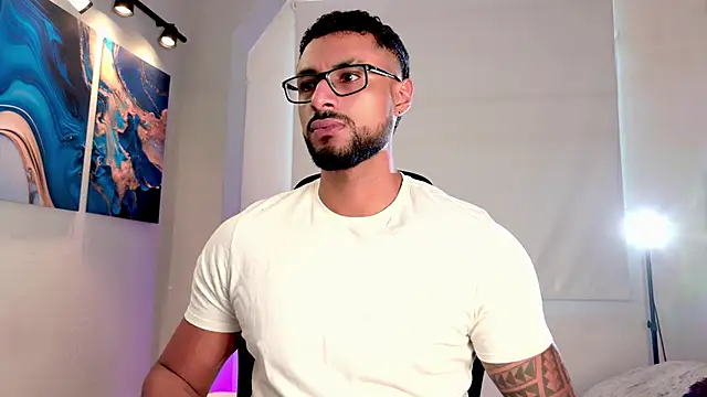 LiamGarcia1 online show from June 18, 3:05 pm