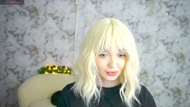 Ashley S online show from June 1, 10:33 pm