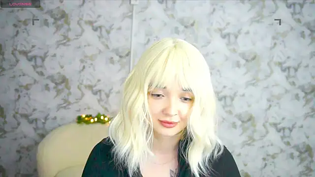 Ashley S online show from June 10, 10:19 pm