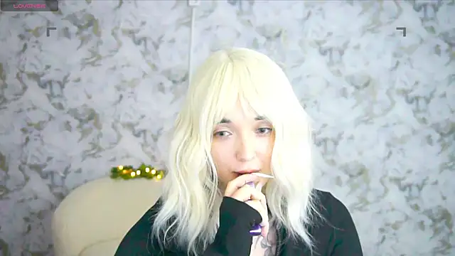 Ashley S online show from June 11, 2:53 am