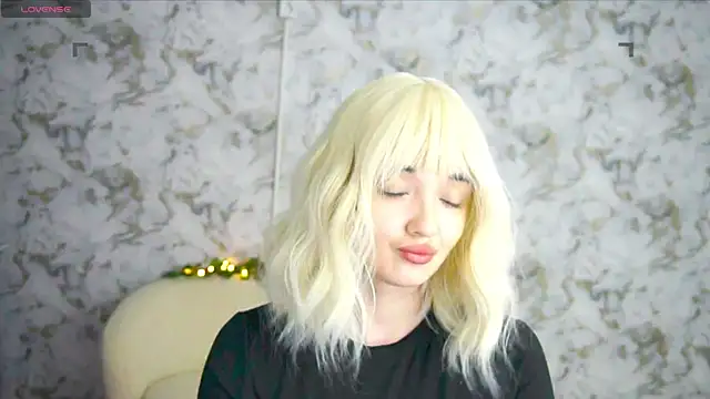 Ashley S online show from June 16, 10:23 pm