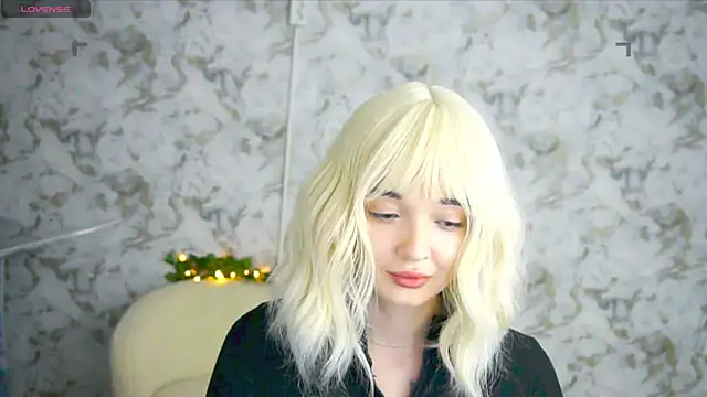 Ashley S online show from June 18, 10:25 pm