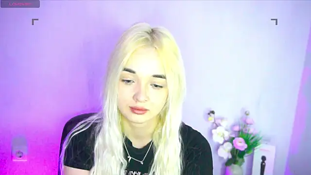 Ashley S online show from July 8, 11:20 pm