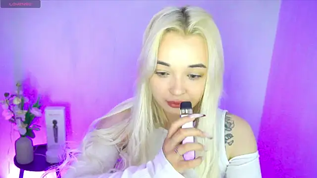 Ashley S online show from July 26, 10:16 pm