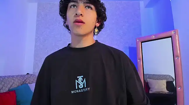 Snapshot of Kerverr_ chatting on February 5, 2:26 pm Kerverr  online show from February 5, 2:26 pm