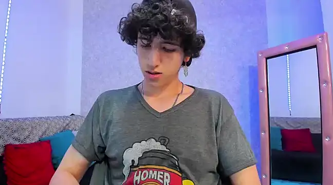 Snapshot of Kerverr_ chatting on February 7, 3:01 am Kerverr  online show from February 7, 3:01 am