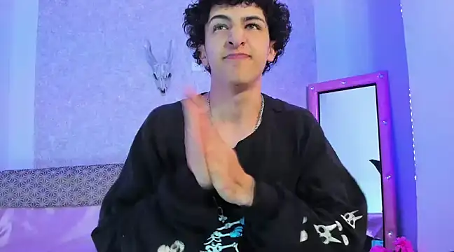 Snapshot of Kerverr_ chatting on March 6, 4:07 pm Kerverr  online show from March 6, 4:07 pm