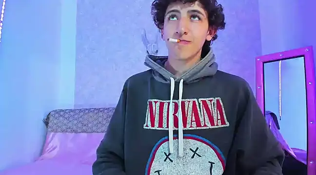 Snapshot of Kerverr_ chatting on March 7, 9:59 pm Kerverr  online show from March 7, 9:59 pm