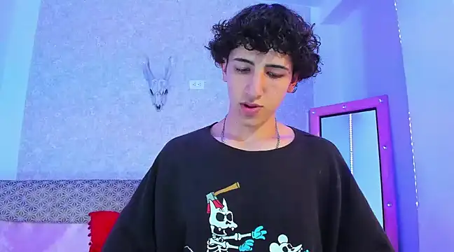 Snapshot of Kerverr_ chatting on March 8, 10:13 pm Kerverr  online show from March 8, 10:13 pm