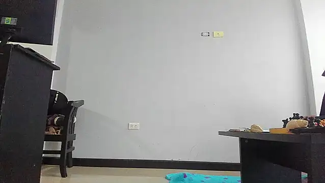 Snapshot of Kerverr_ chatting on October 24, 6:04 pm Kerverr  online show from October 24, 6:04 pm