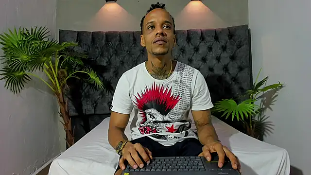 Salomon koude online show from April 26, 2:31 am