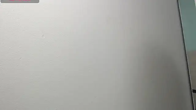 Snapshot of sussy_leon chatting on March 7, 12:23 pm sussy leon online show from March 7, 12:23 pm