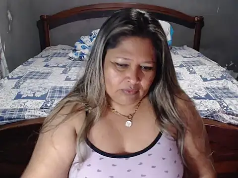 Snapshot of CANDYSWEET51 chatting on July 26, 3:52 pm CANDYSWEET51 online show from July 26, 3:52 pm