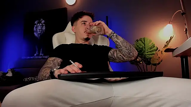 uptomatty online show from February 3, 7:35 am