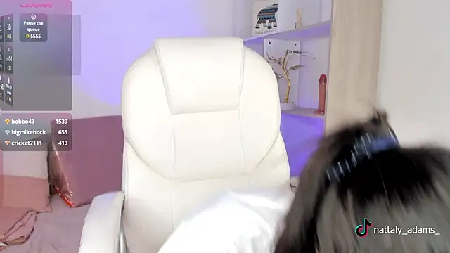 nattaly adams online show from February 12, 6:40 am