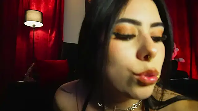 Snapshot of Melanie_Nyx chatting on February 14, 3:58 am Melanie Nyx online show from February 14, 3:58 am