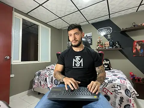 Snapshot of marcel_crawford96 chatting on September 18, 6:32 pm marcel crawford96 online show from September 18, 6:32 pm