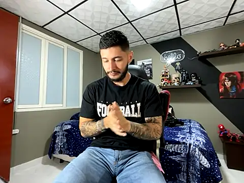 Snapshot of marcel_crawford96 chatting on October 26, 2:01 pm marcel crawford96 online show from October 26, 2:01 pm