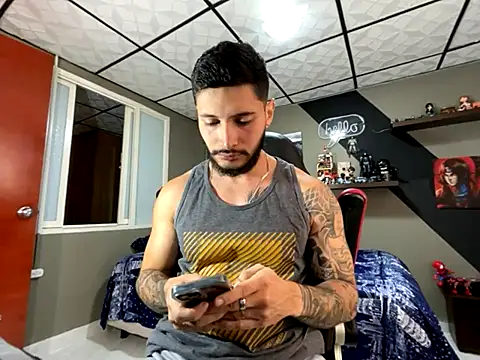 Snapshot of marcel_crawford96 chatting on October 31, 1:34 pm marcel crawford96 online show from October 31, 1:34 pm