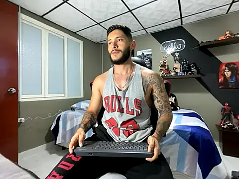 Snapshot of marcel_crawford96 chatting on November 25, 11:10 am marcel crawford96 online show from November 25, 11:10 am